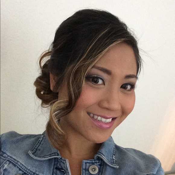 Meet your Posher, Carla - Picture 1 of 1